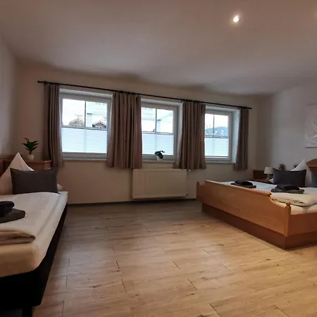 Apartment Gaestehaus Amade Flachau